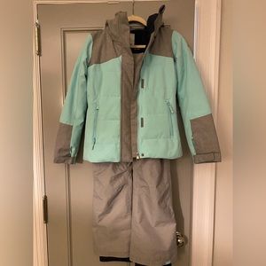Roxy Girls ski jacket and ski pants - size 12 girls - great condition